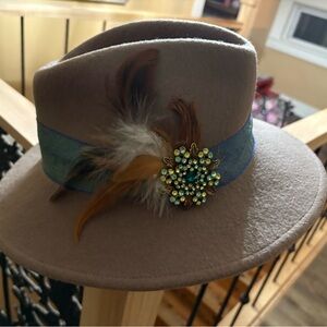 Womens Taupe Felt Fedora with Teal Band and Feather Brooch